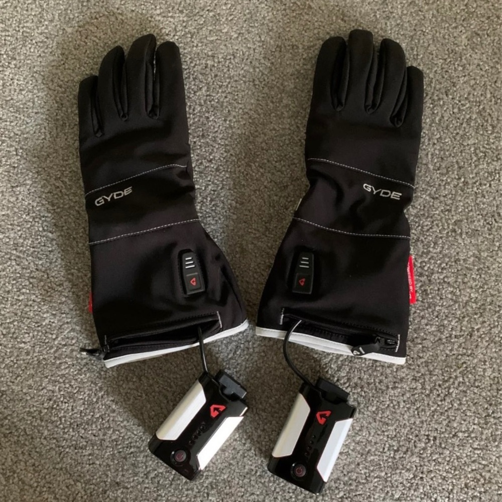 Heated Gloves by GYDE